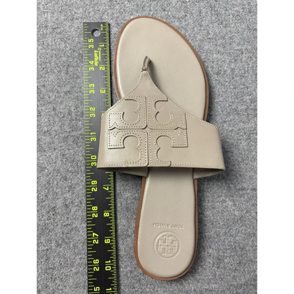 Tory Burch Womens Leather Thong Sandals Taupe Beige Size 8M Embossed Logo